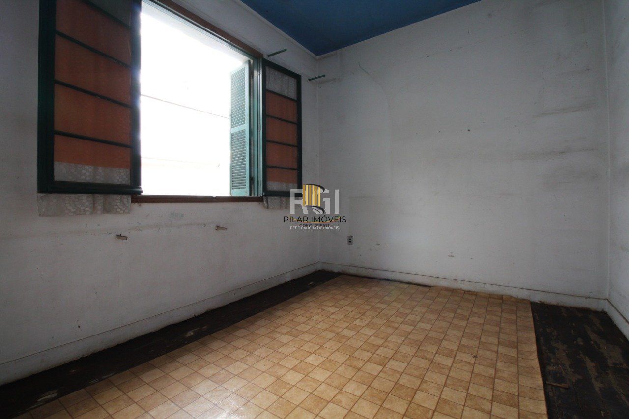 Casa 3 dormitórios no bairro São João