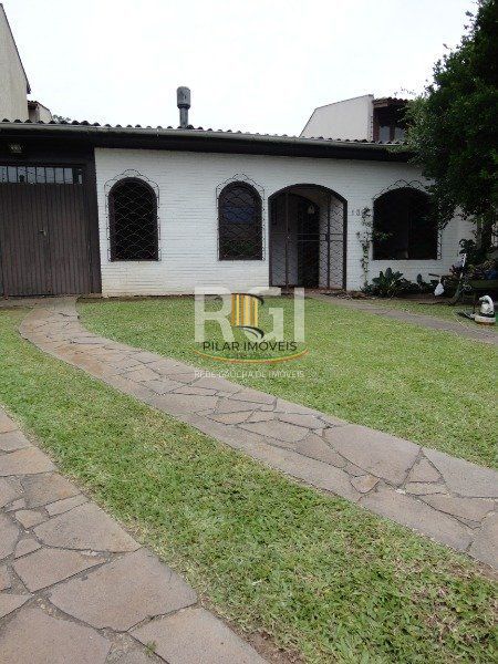 Casa para Venda - 100m², 3 dormitórios, 4 vagas - Guarujá - Pilar Imóveis