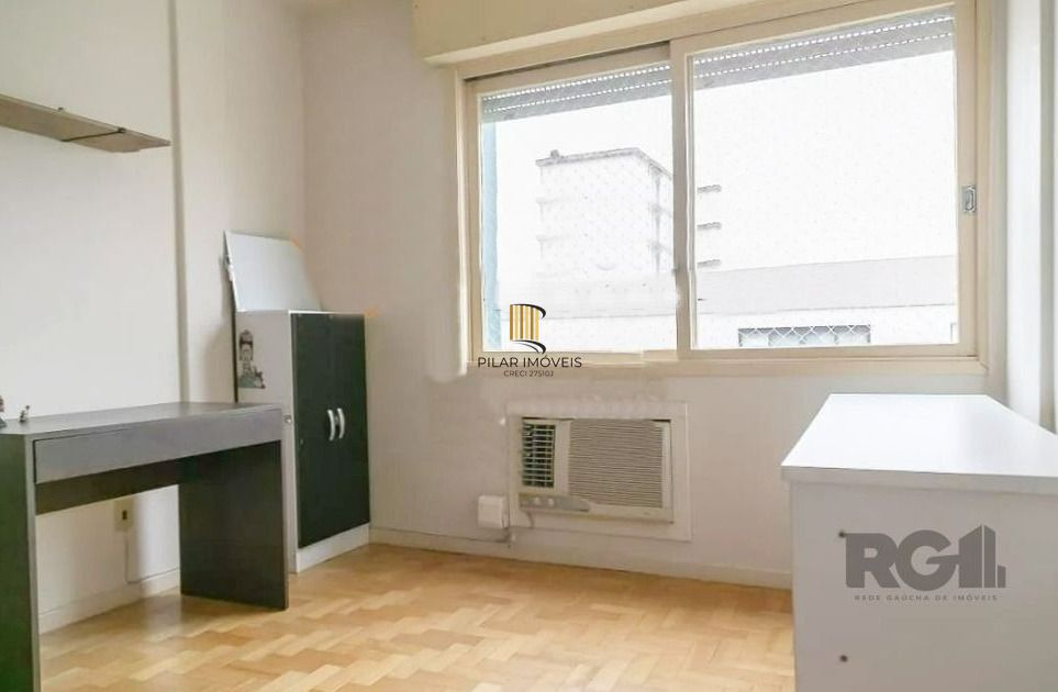 APARTAMENTO 3 DORMITÓRIOS COM GARAGEM NO BAIRRO FARROUPILHA EM PORTO ALEGRE