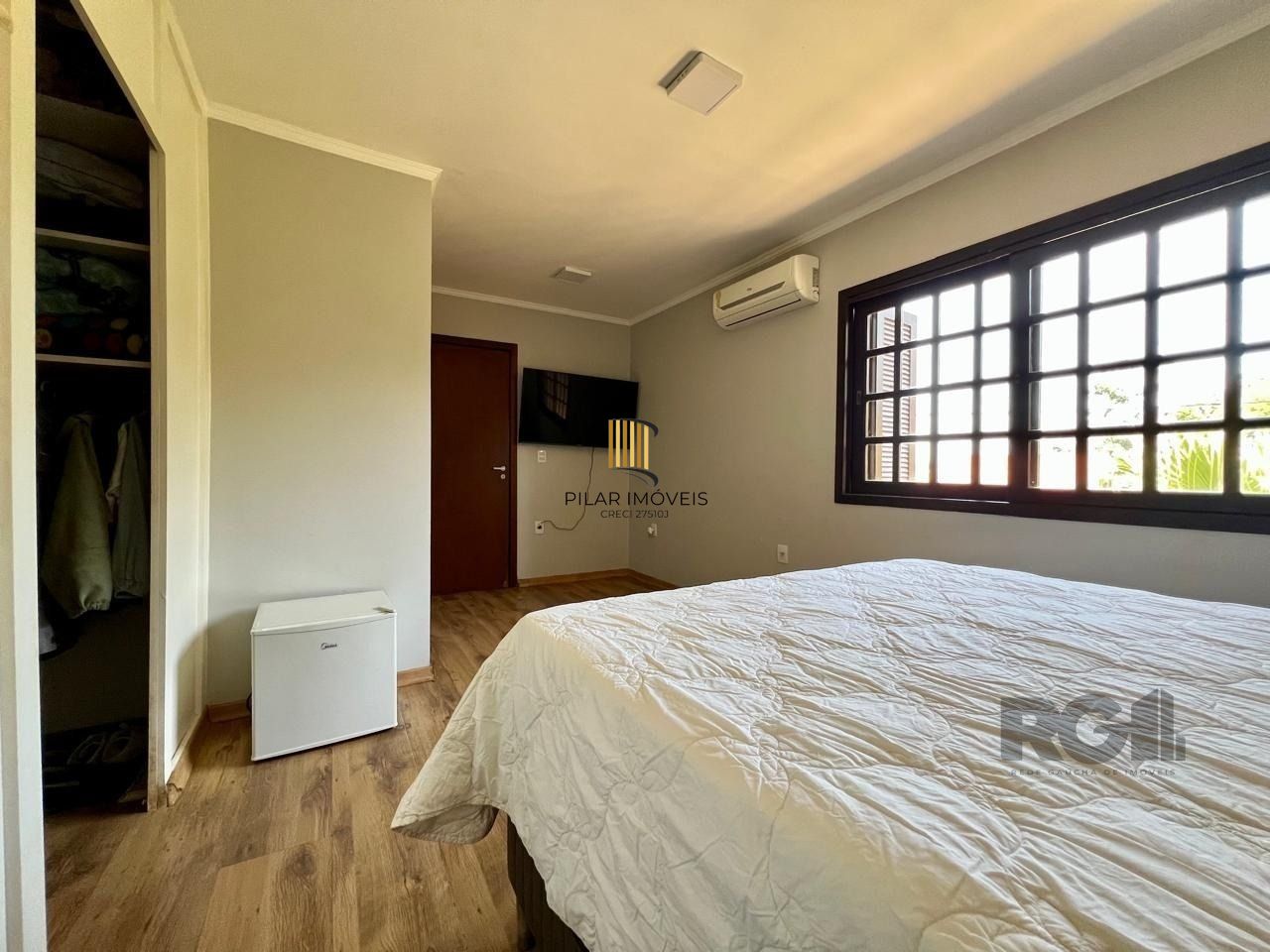 Casa 3 dormitórios no bairro Serraria