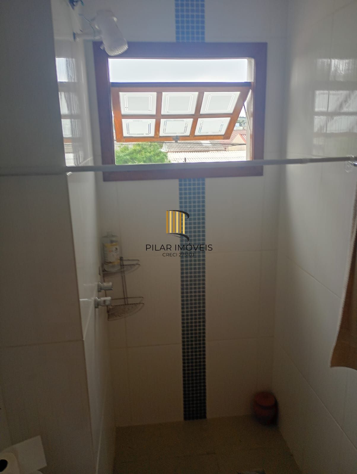 Sobrado 3 Dorm/ 2 Vagas garagem/ Exelente localização