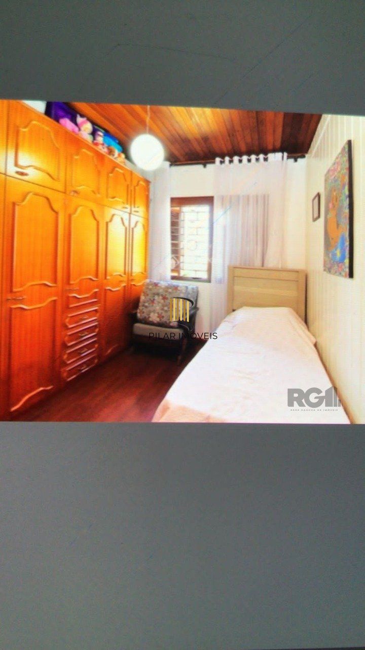 Casa para Venda - 247.5m², 3 dormitórios, 2 vagas - Petrópolis