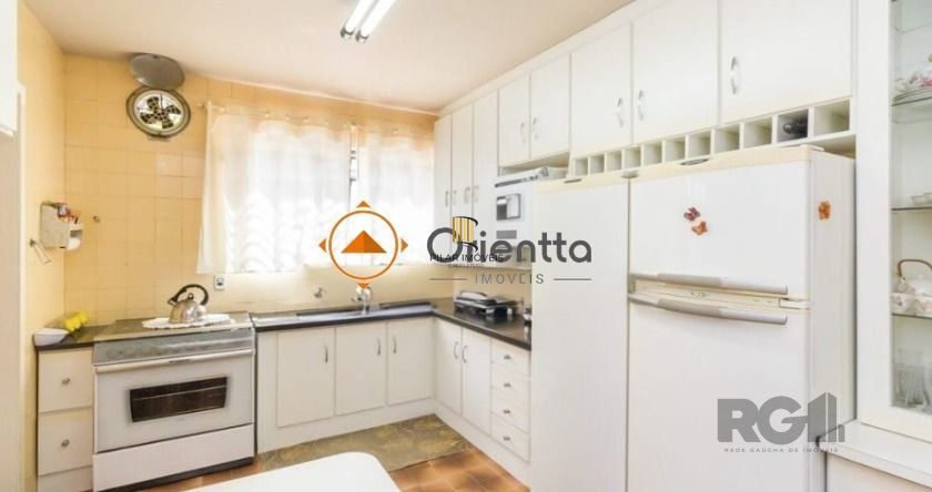 Casa 4 dormitórios no bairro Chácara das Pedras