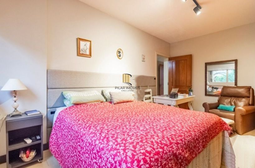 Cobertura para Venda - 304.71m², 3 dormitórios, sendo 1 suites, 2 vagas - Bela Vista