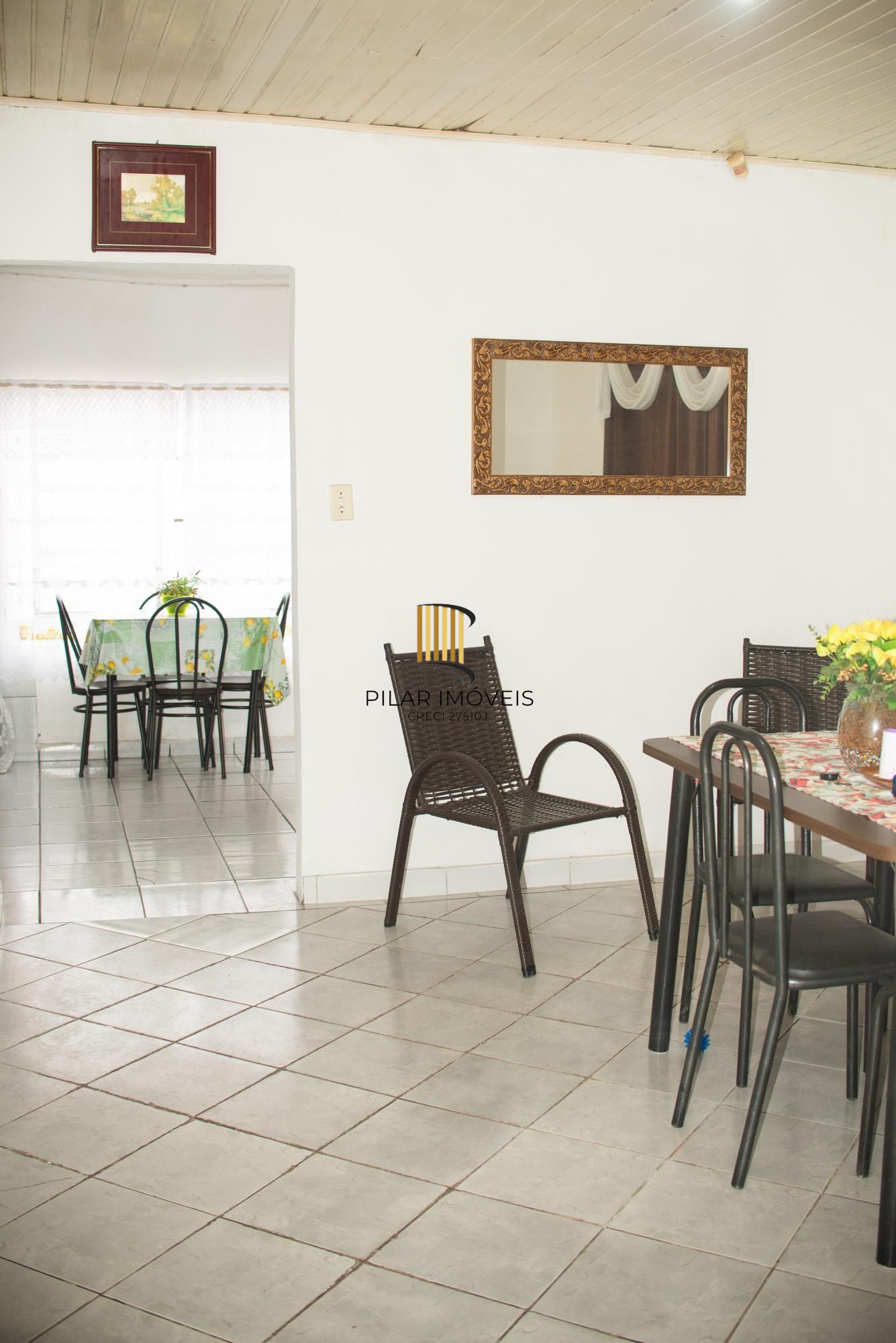 Casa de três dormitóros a venda