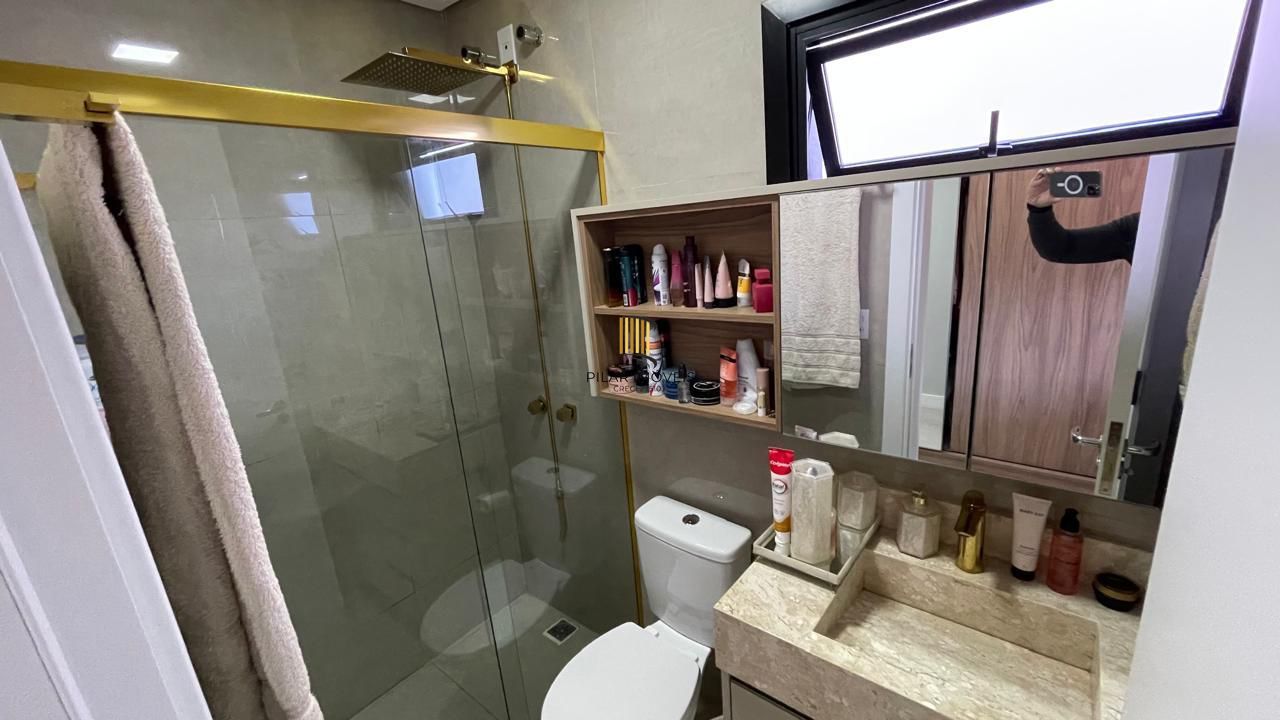 Sobrado Mobiliado com Piscina em Condomínio de Alto Padrão no Bela Vista