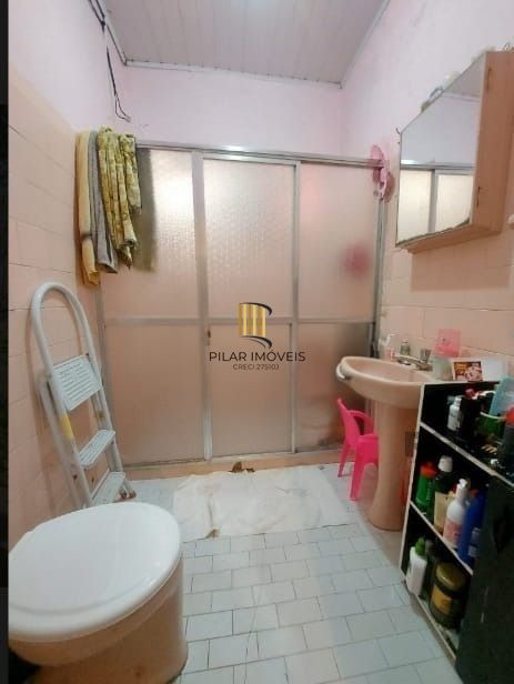 Casa 2 dormitórios no bairro Santana