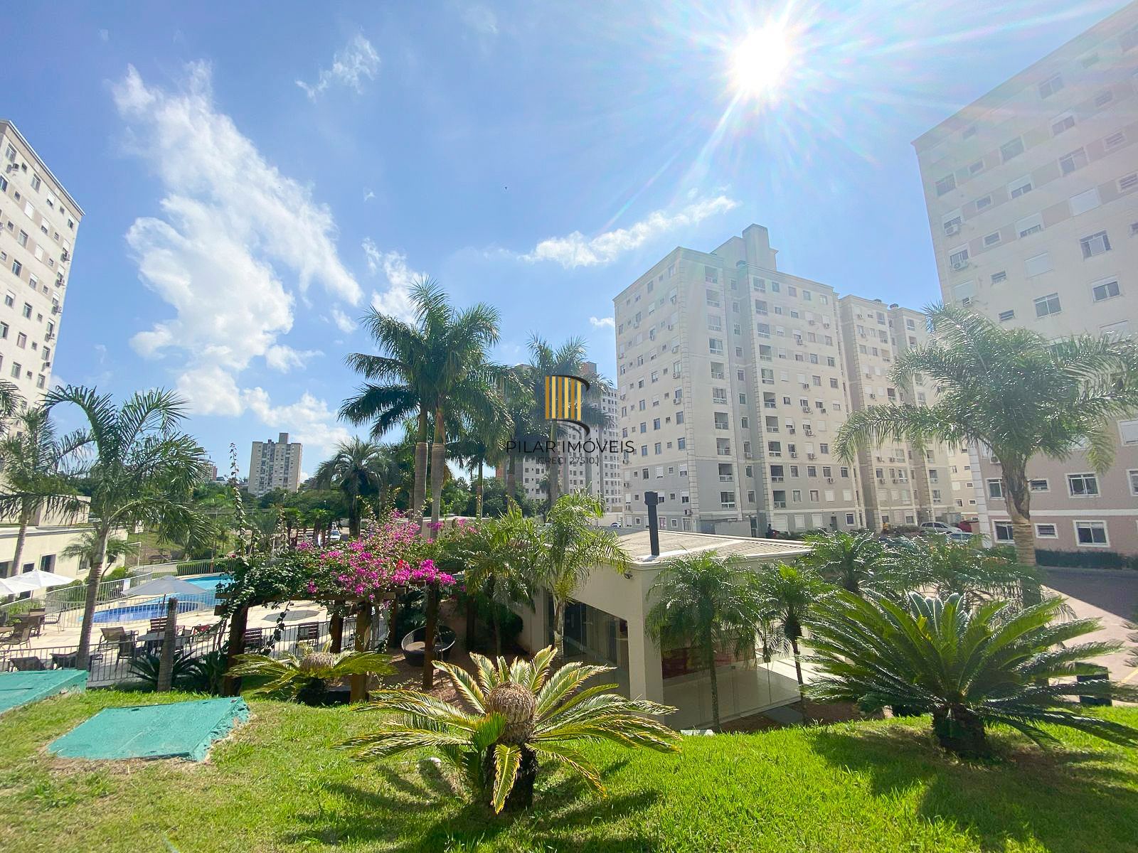 Apartamento / 2 Dormitórios / Sacada com Churrasqueira / 1 Vaga / Morro Santana / Porto Alegre / RS