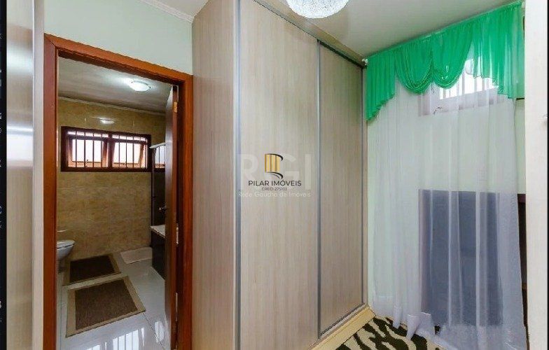 Casa 3 dormitórios no bairro Sarandi
