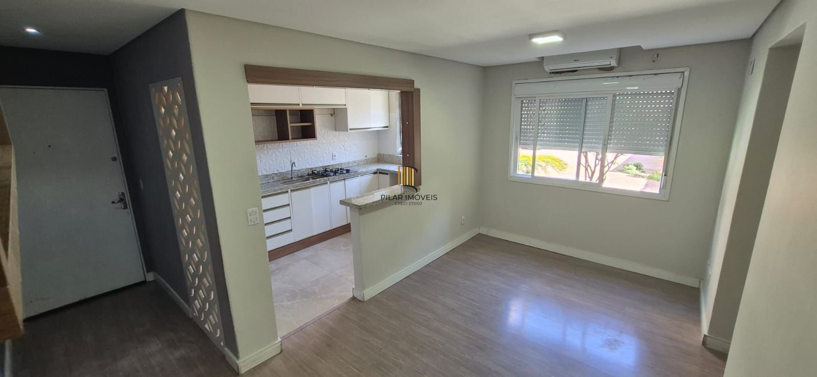 Apartamento 2 Dormiótios / Cond. fechado/ piscina/ excelente localização