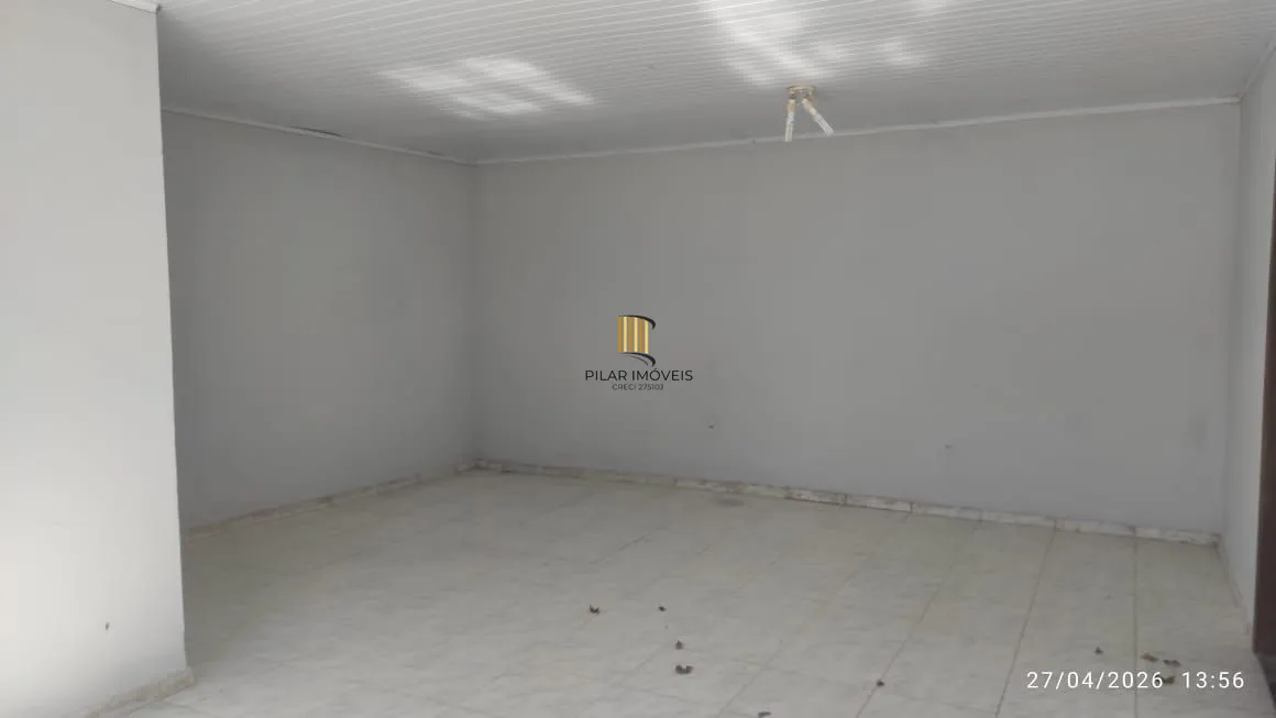 Casa com piscina e salão de festas a venda Canoas / 3 Dormitórios