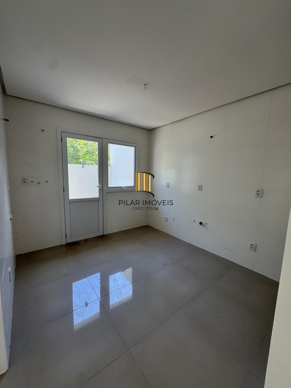 Oportunidade/Sobrado novo/Ágora House/Canoas/3Dorm/Suite/3 vagas de garagem