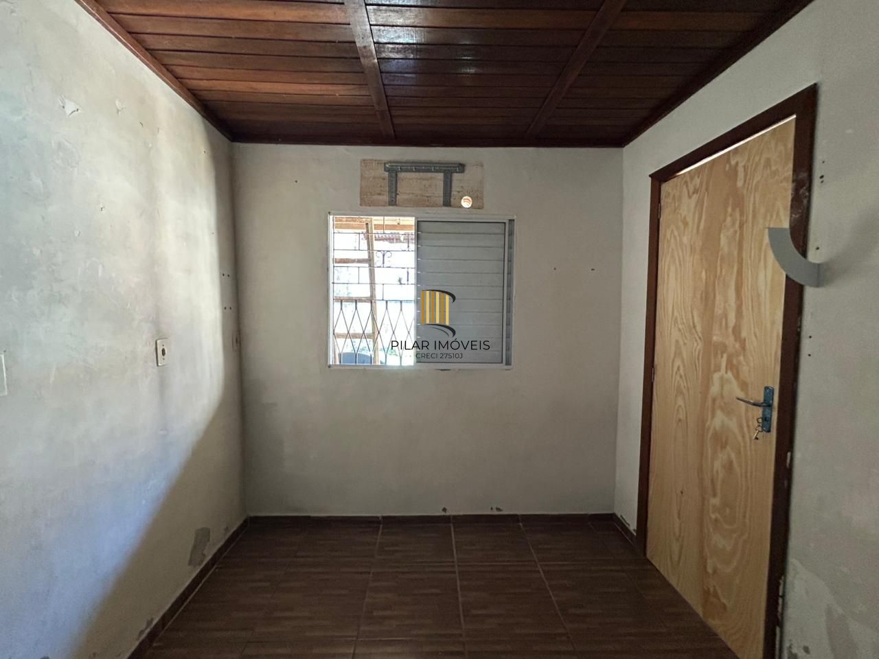 CASA COM 2 DORMITÓRIOS NO  BAIRRO FARRAPOS