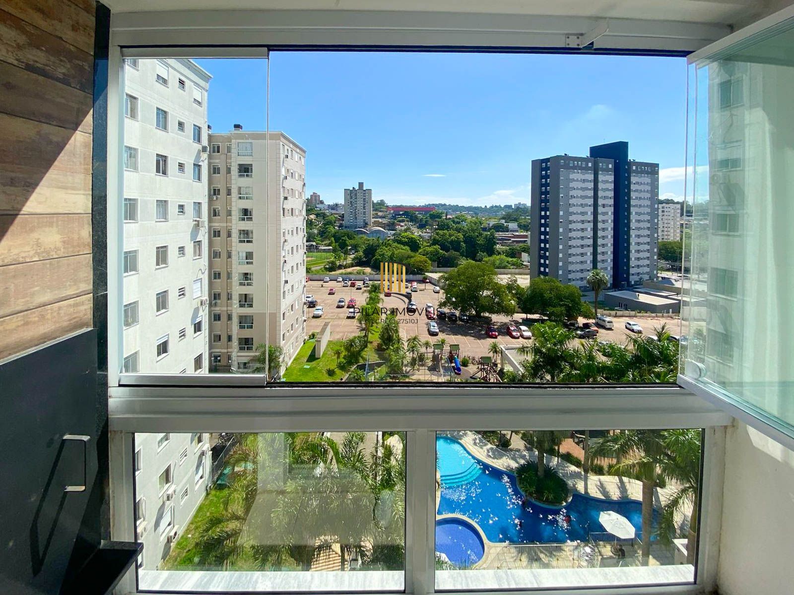 Apartamento / 2 Dormitórios / Sacada com Churrasqueira / 1 Vaga / Morro Santana / Porto Alegre / RS