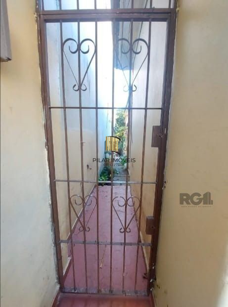 Casa 2 dormitórios no bairro Santana