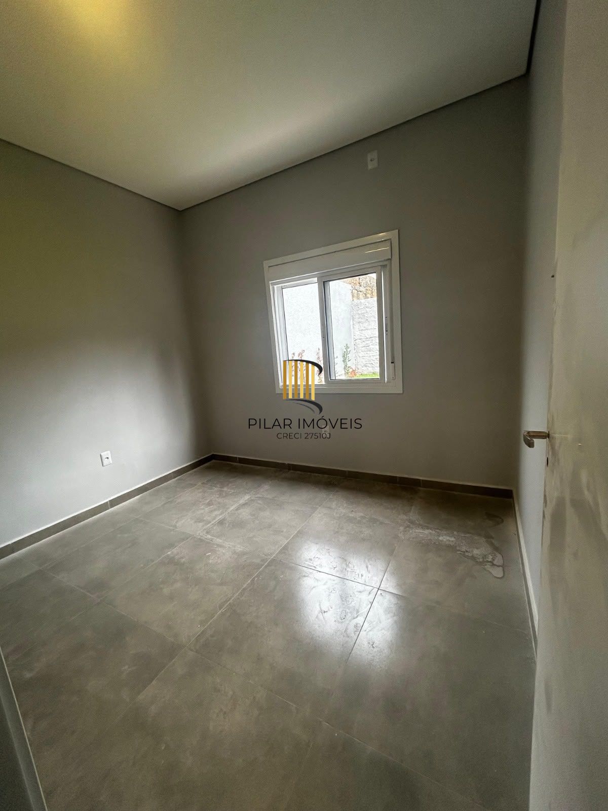 Casa a venda no bairro Parque Ipiranga - Gravatai