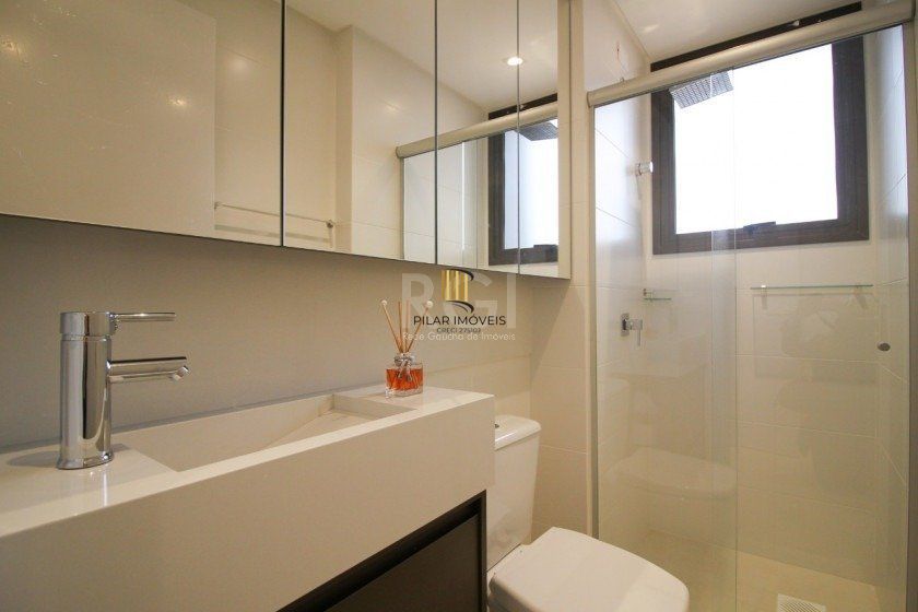 Apartamento para Venda - 65.15m², 2 dormitórios, sendo 1 suites, 1 vaga - Centro