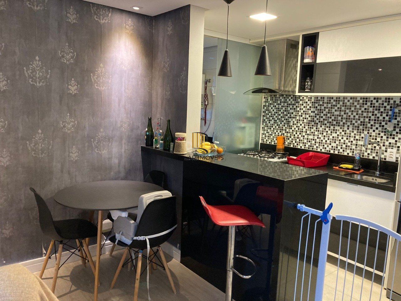 Apartamento para Venda - 63.56m², 3 dormitórios, sendo 1 suites, 1 vaga - Cristal