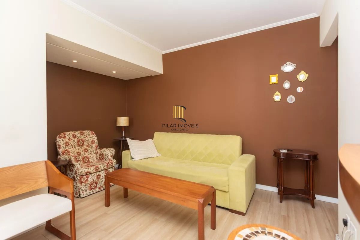 Apartamento de 2 dorm./ na Av. Independência, / Em frente ao Complexo Hospitalar Santa Casa e próximo à UFRGS.