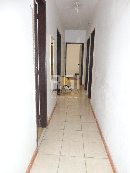 Casa para Venda - 100m², 3 dormitórios, 4 vagas - Guarujá