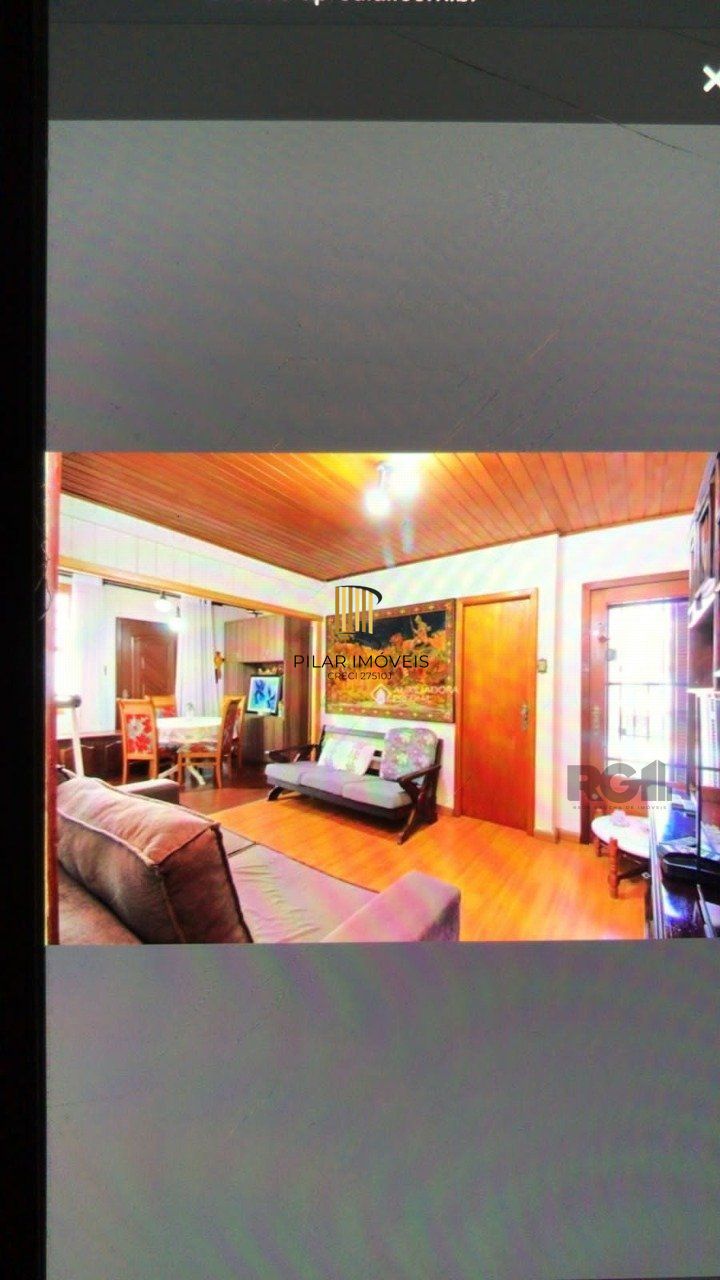 Casa para Venda - 247.5m², 3 dormitórios, 2 vagas - Petrópolis