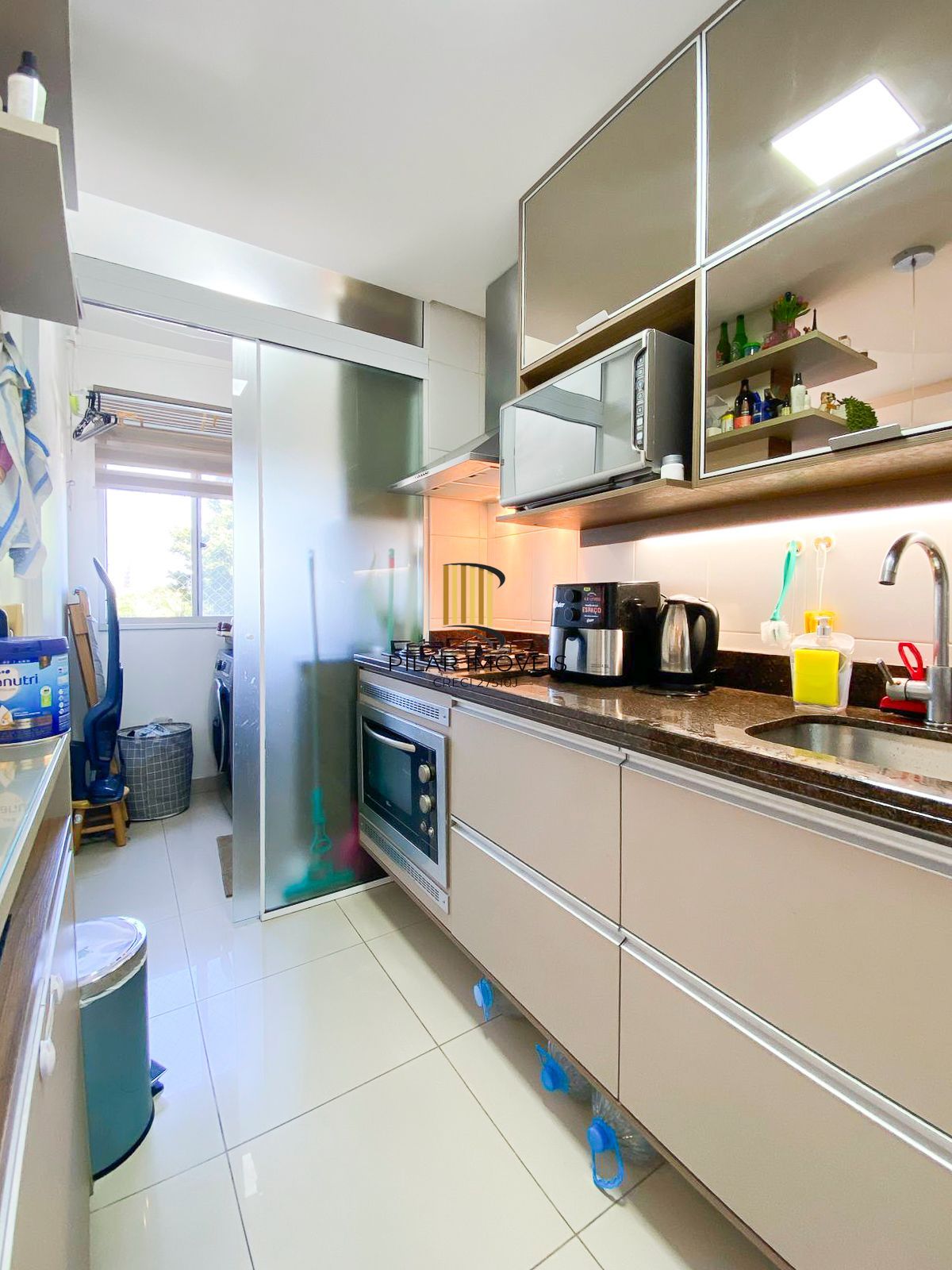 Apartamento / 2 Dormitórios / 1 Vaga / Semi mobiliado / Jardim Itu / Porto Alegre / RS