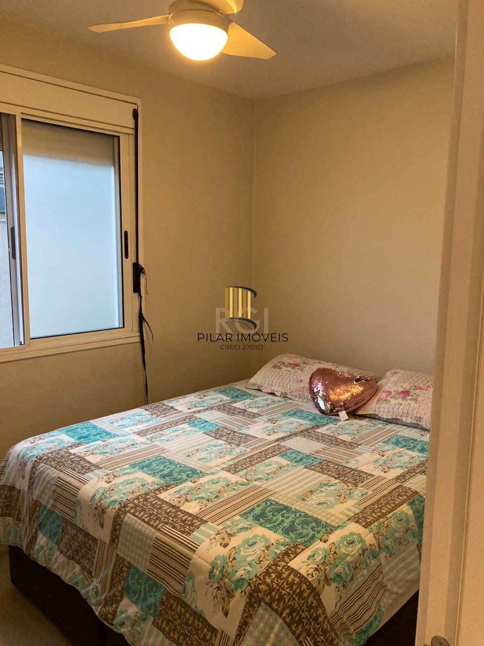 Apartamento para Venda - 63.56m², 3 dormitórios, sendo 1 suites, 1 vaga - Cristal