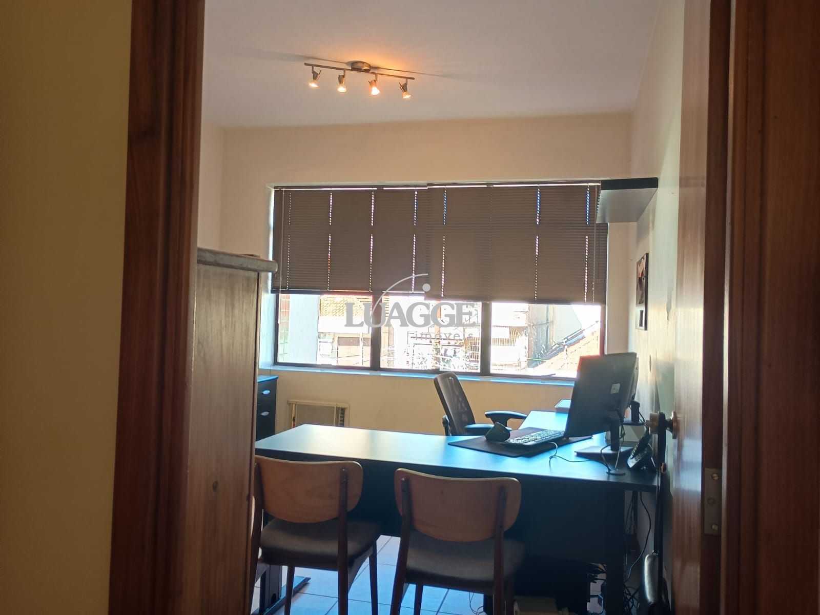 Conjunto Comercial-Sala à venda com 1 quarto, 34m² - Foto 9