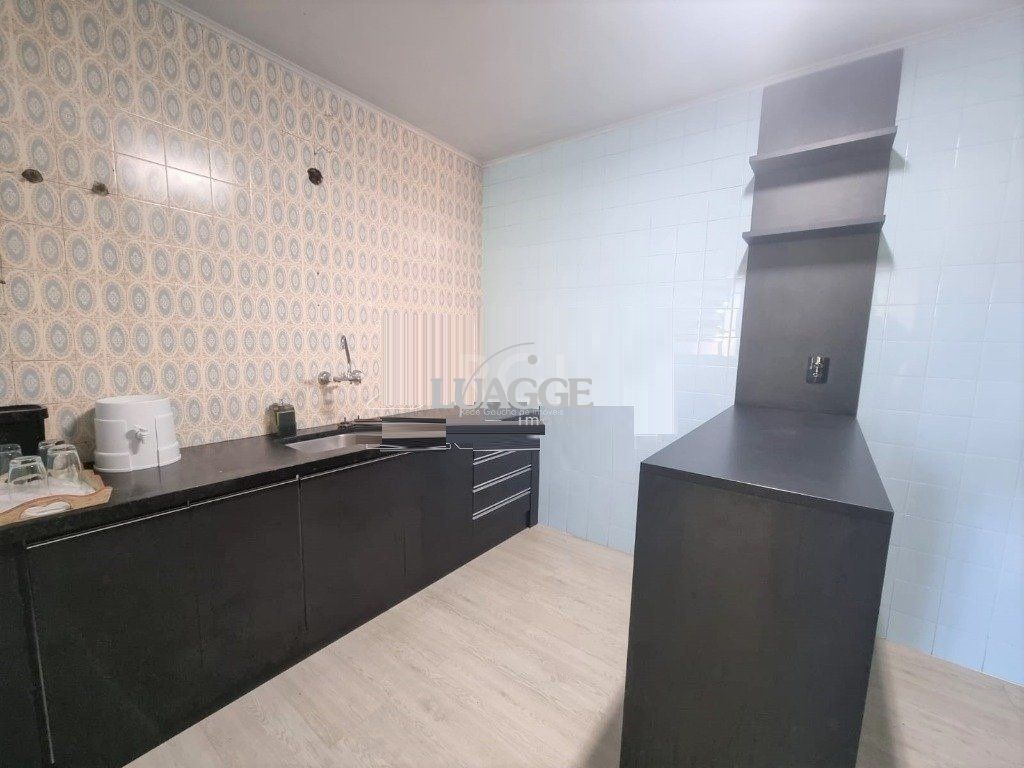 Casa à venda com 4 quartos, 302m² - Foto 8