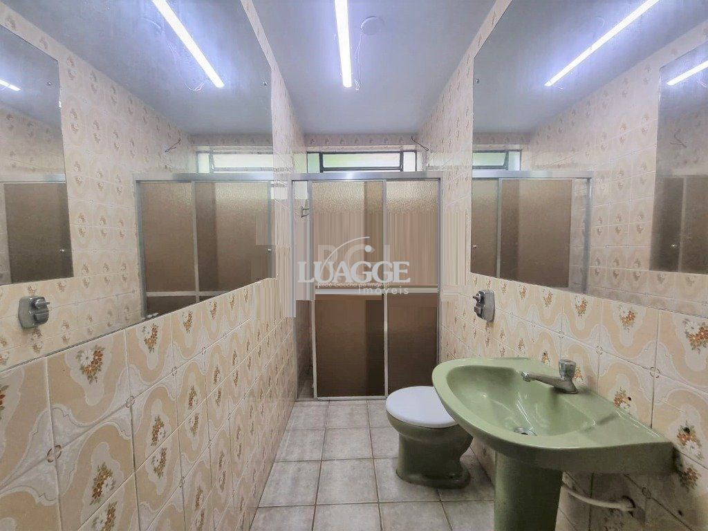 Casa à venda com 4 quartos, 302m² - Foto 22