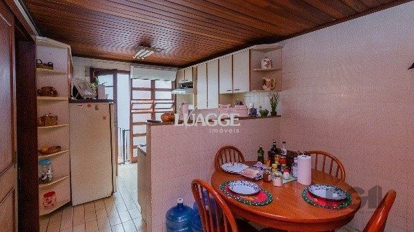 Casa de Condomínio à venda com 3 quartos, 292m² - Foto 19
