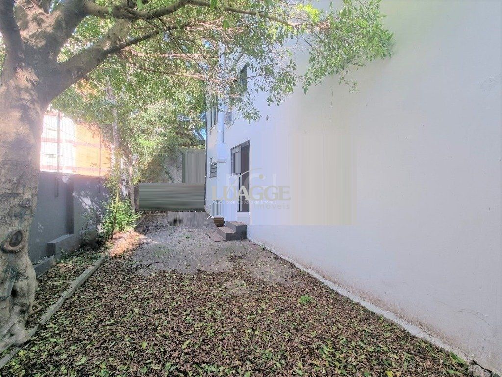 Casa à venda com 4 quartos, 302m² - Foto 32
