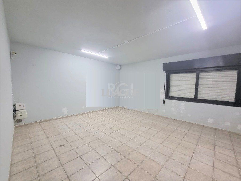 Casa à venda com 4 quartos, 302m² - Foto 13