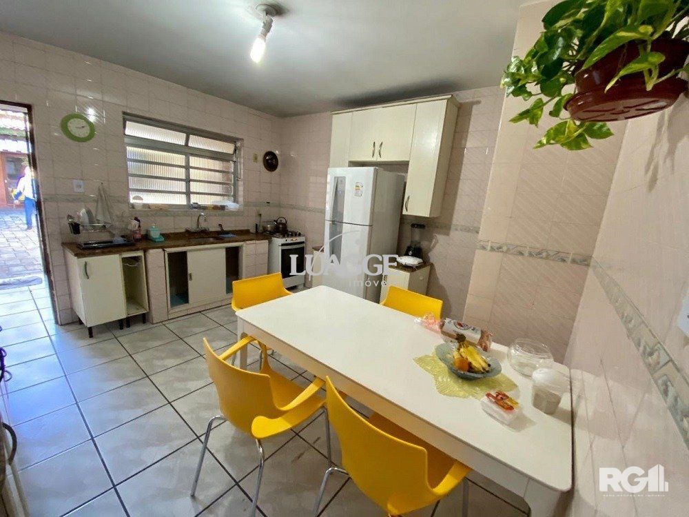 Casa à venda com 3 quartos, 196m² - Foto 4