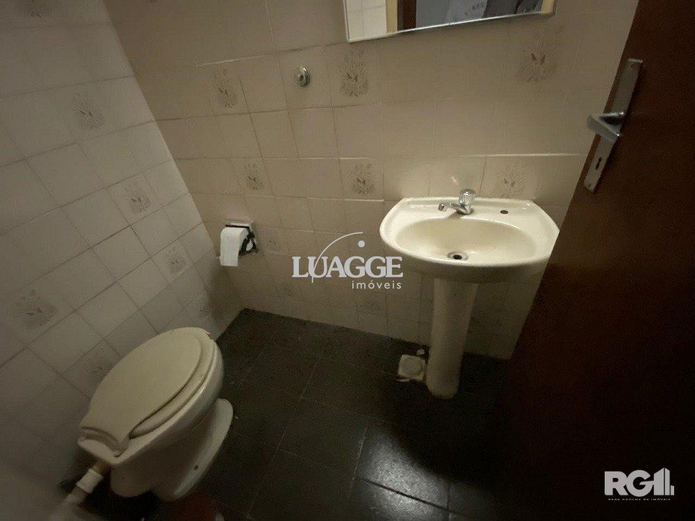 Casa à venda com 3 quartos, 196m² - Foto 9