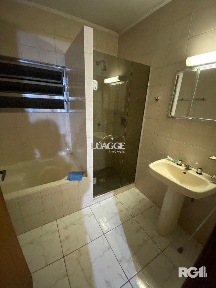 Casa à venda com 3 quartos, 196m² - Foto 16