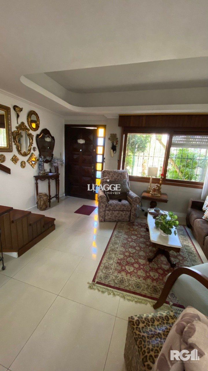 Casa à venda com 3 quartos, 182m² - Foto 2