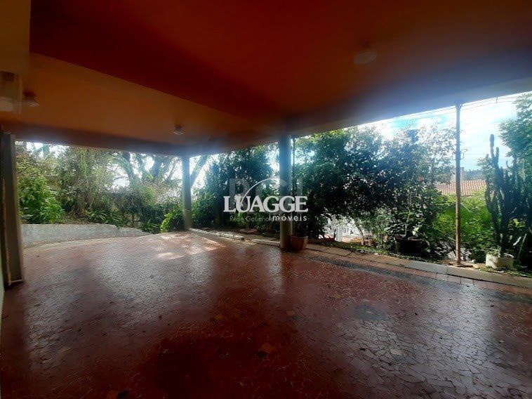 Casa à venda com 3 quartos, 244m² - Foto 29