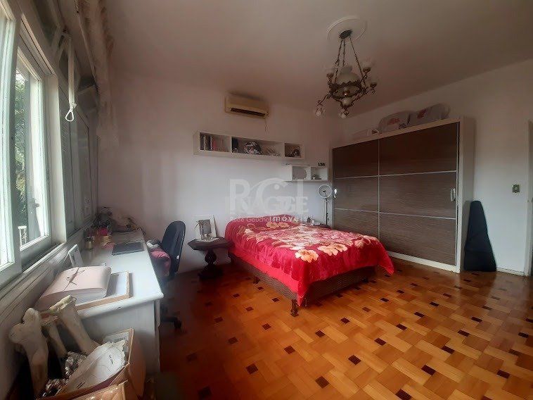 Casa à venda com 3 quartos, 244m² - Foto 11
