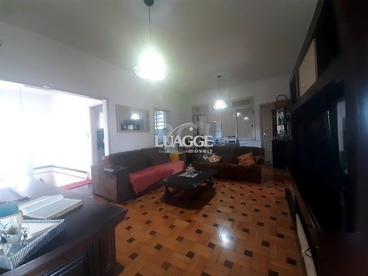 Casa à venda com 3 quartos, 244m² - Foto 14