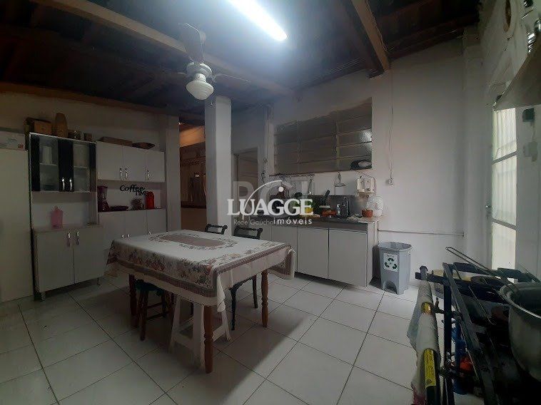 Casa à venda com 3 quartos, 244m² - Foto 21