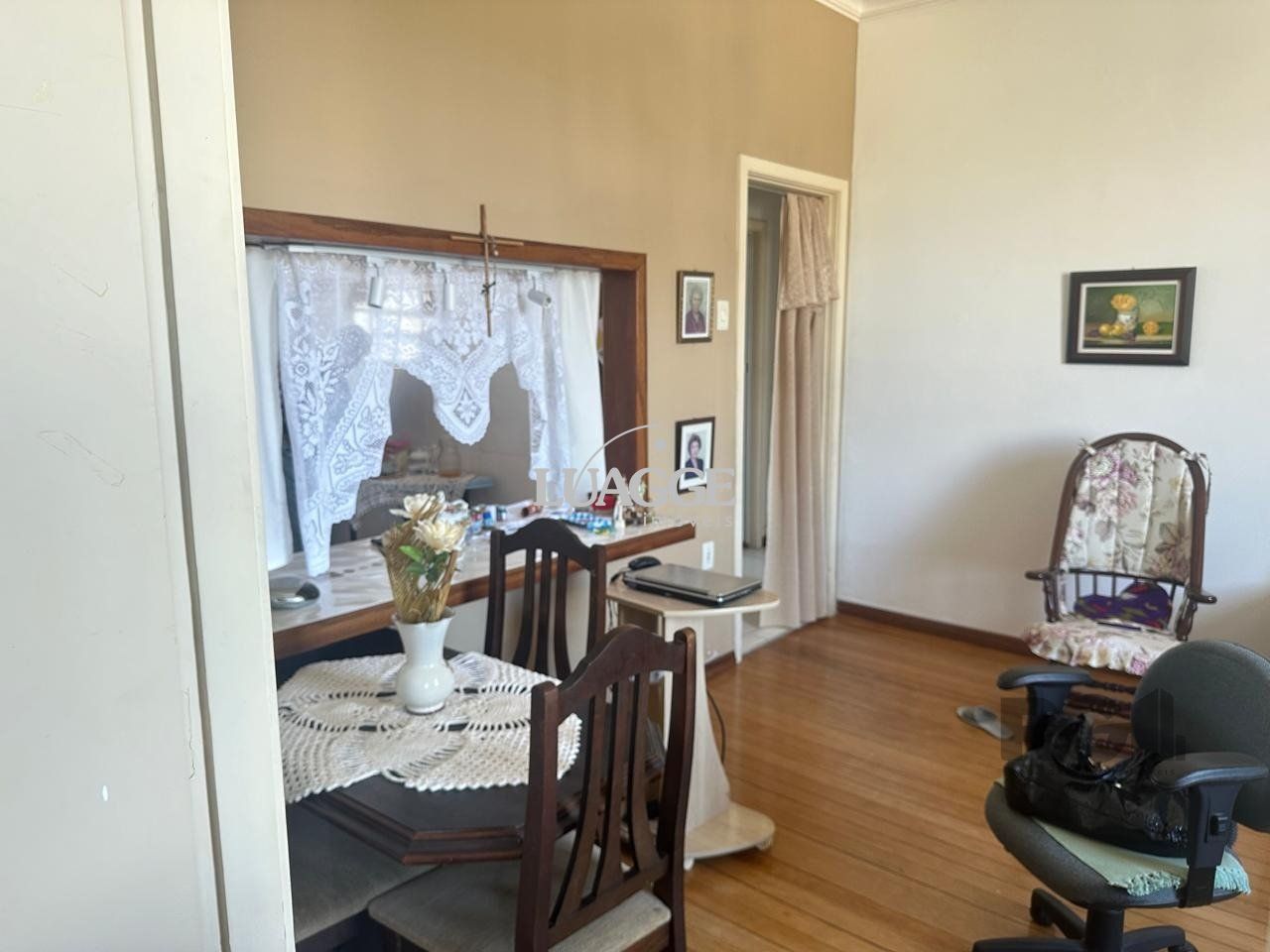 Apartamento à venda com 2 quartos, 64m² - Foto 1