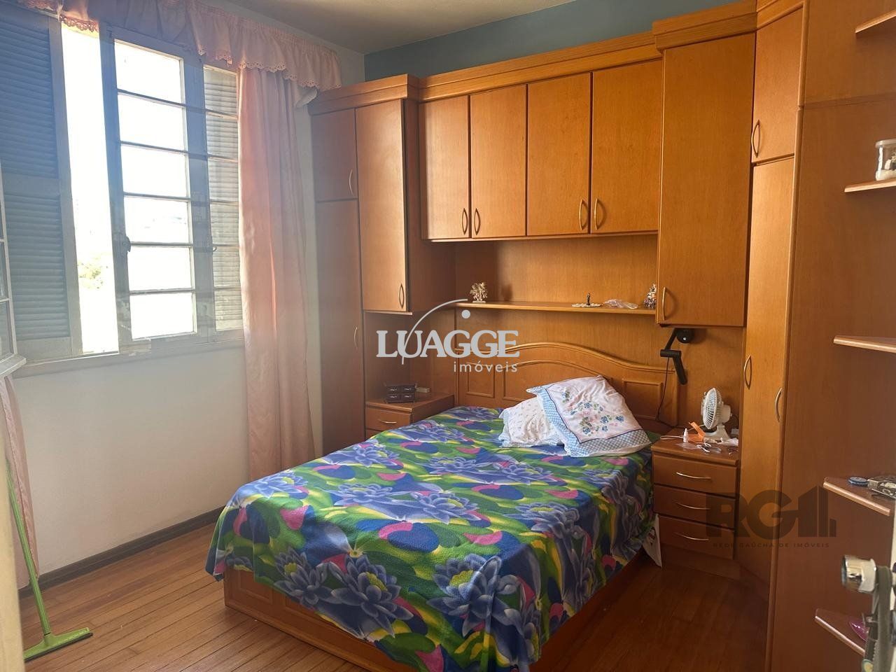 Apartamento à venda com 2 quartos, 64m² - Foto 3