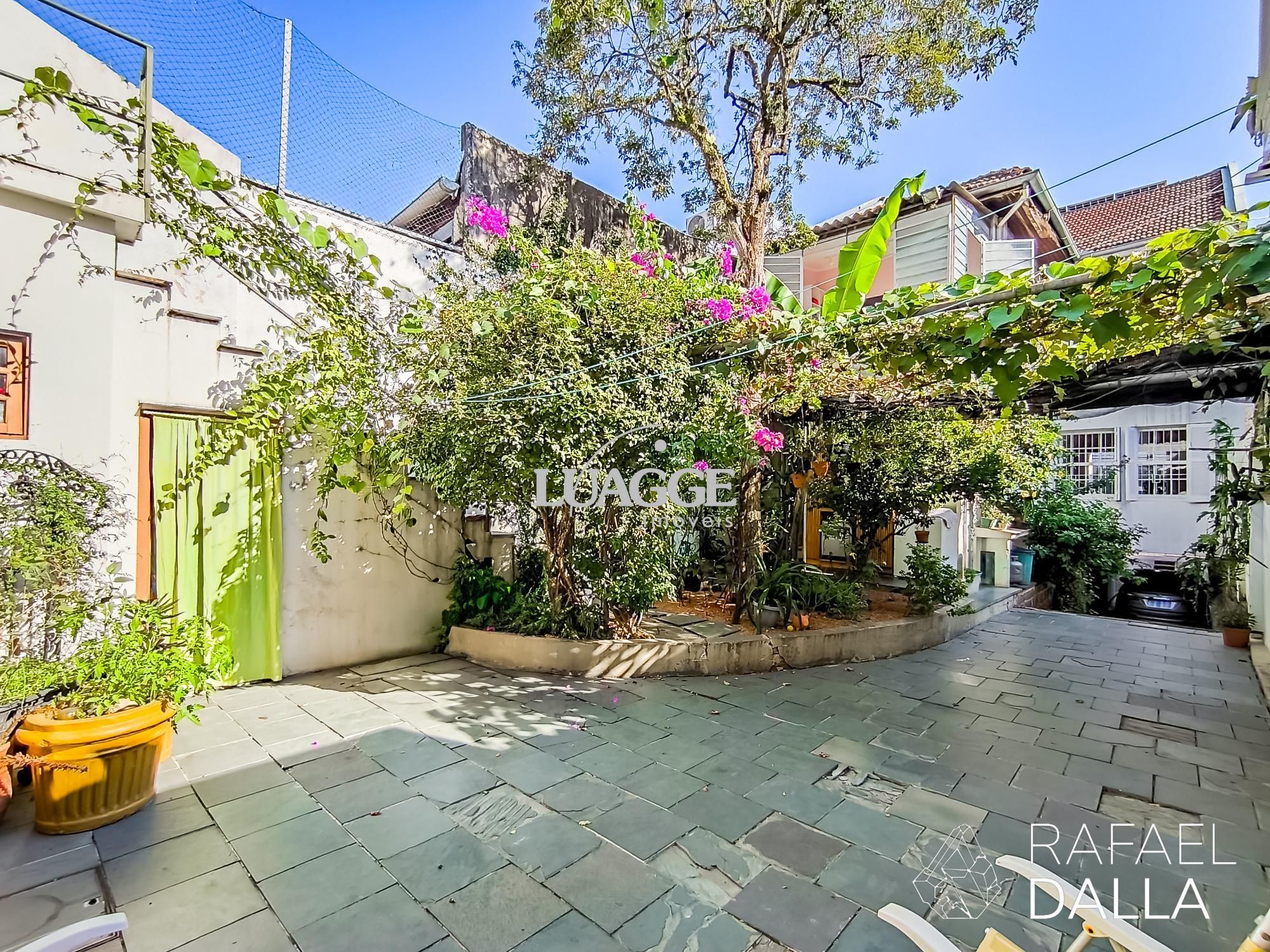 Casa à venda com 4 quartos, 210m² - Foto 18