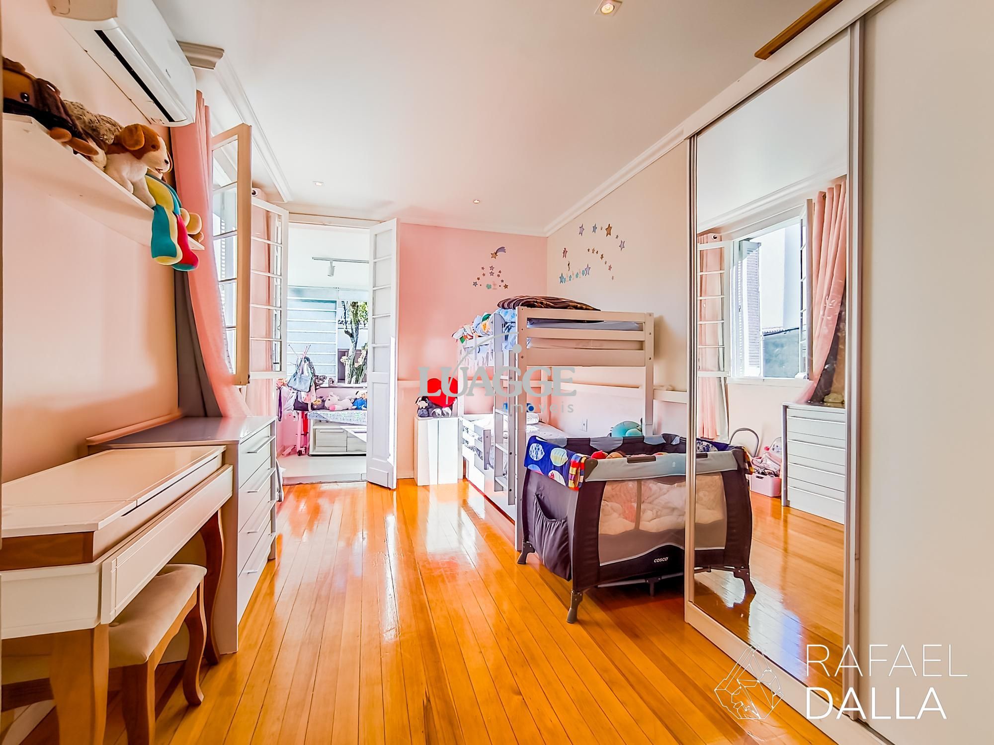 Casa à venda com 4 quartos, 210m² - Foto 40