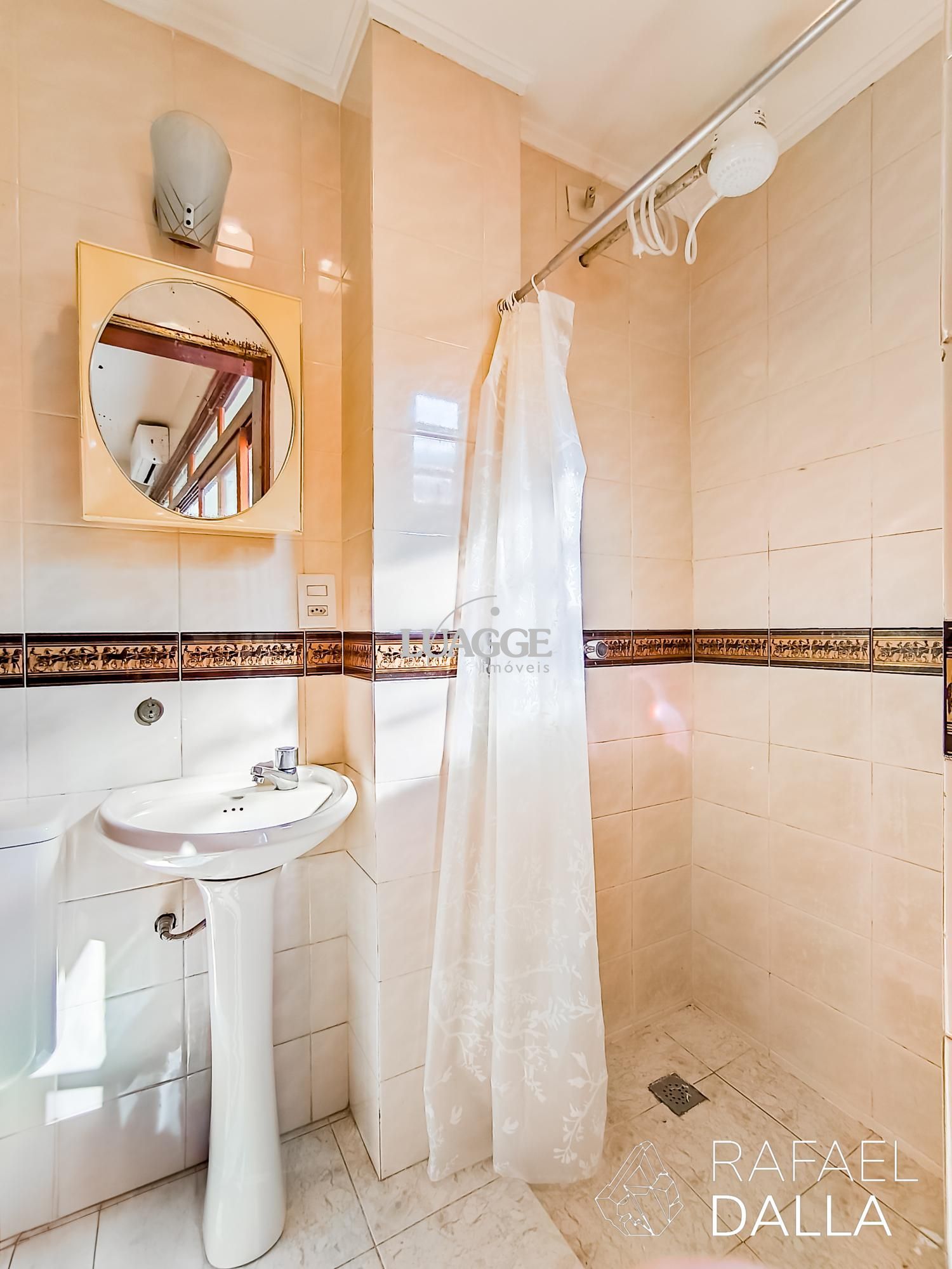 Casa à venda com 4 quartos, 210m² - Foto 24