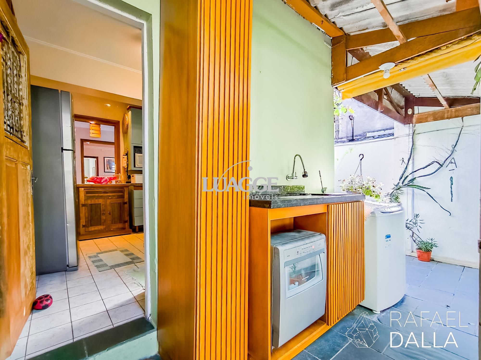 Casa à venda com 4 quartos, 210m² - Foto 28