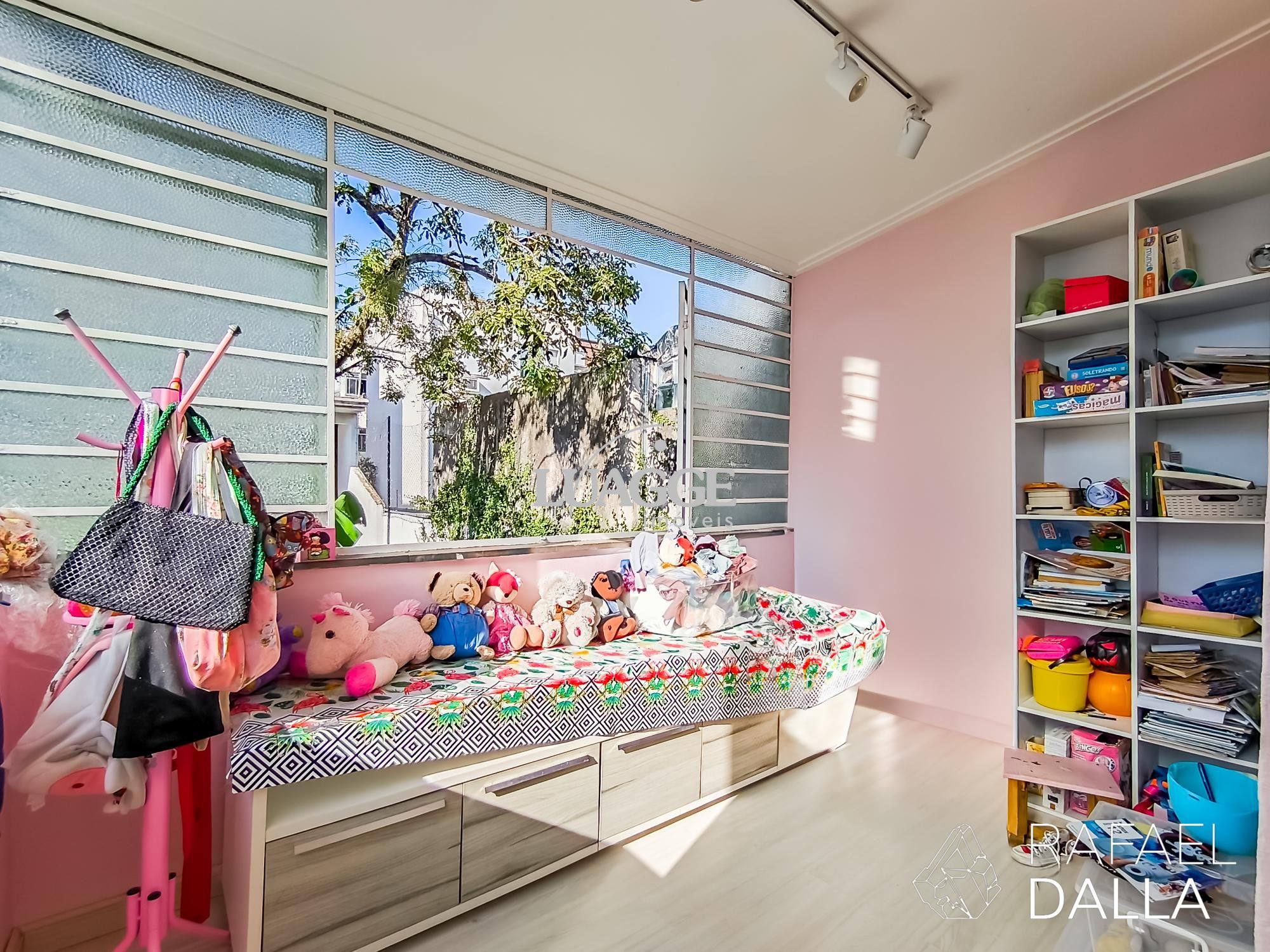 Casa à venda com 4 quartos, 210m² - Foto 41
