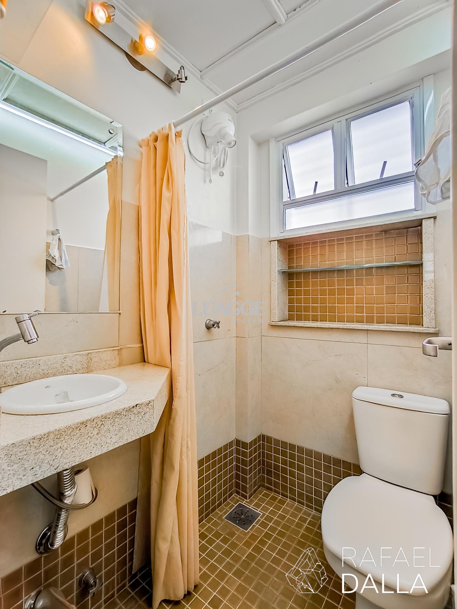Casa à venda com 4 quartos, 282m² - Foto 29