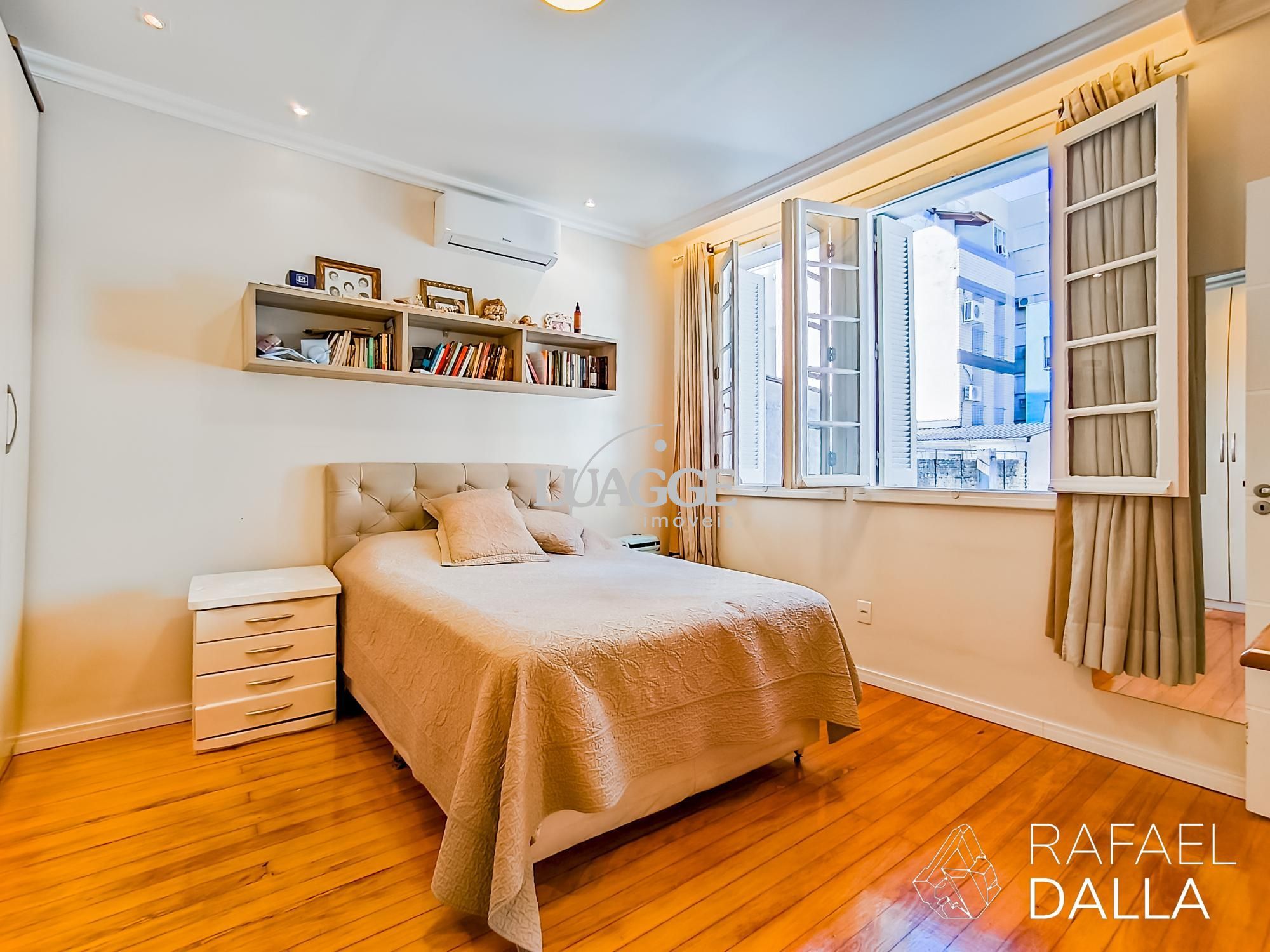 Casa à venda com 4 quartos, 210m² - Foto 38